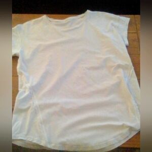 Lululemon sport shirt